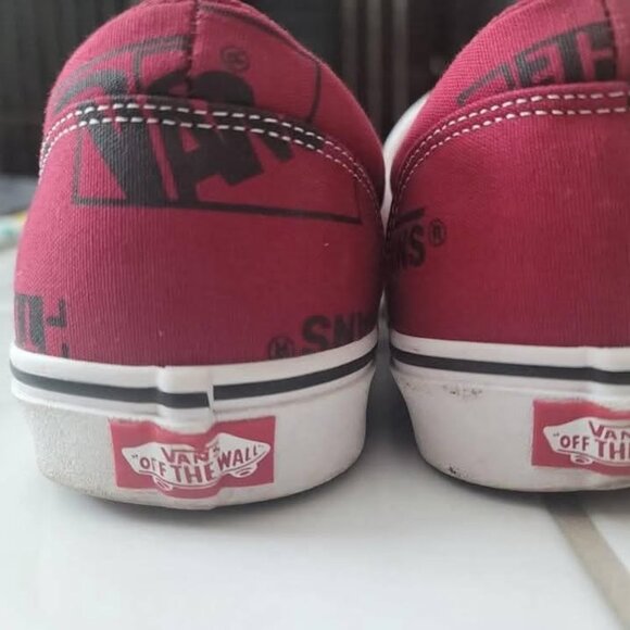Mens Red "Off the Wall" Vans - Picture 2 of 3